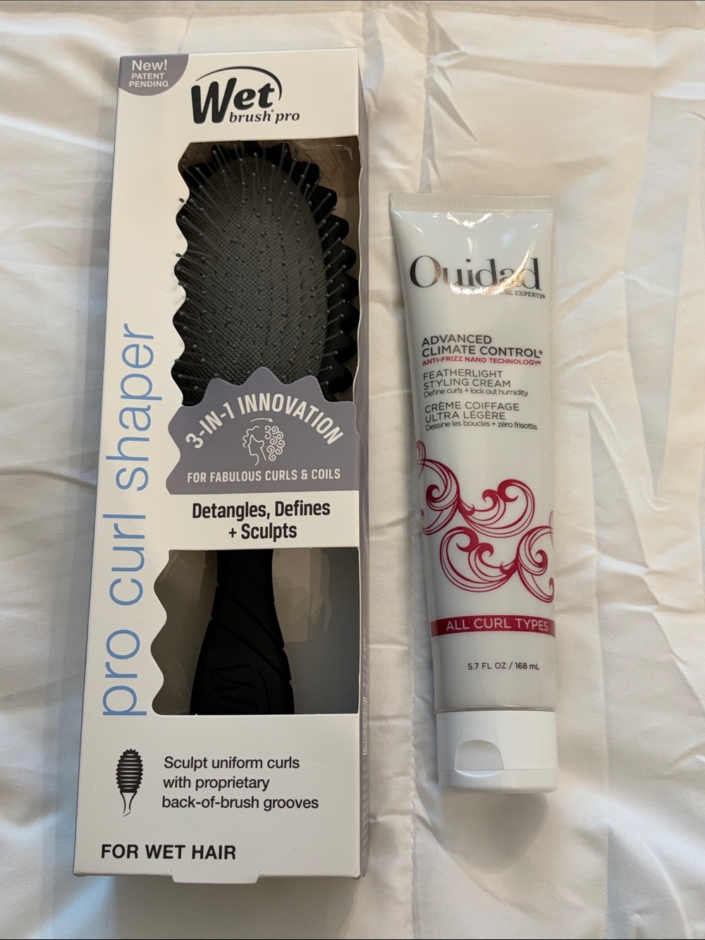 OUIDAD Advanced Climate Control Featherlight Styling Cream & WET Curl Hairbrush